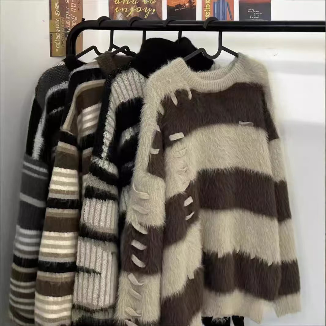 Women's soft mink fleece striped contrast sweater autumn winter loose design niche lazy style knitwear top